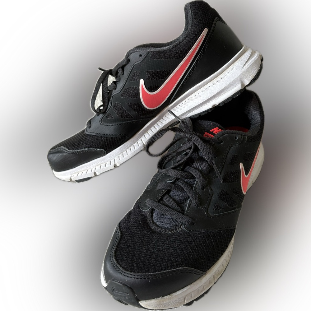 Nike Downshifter 6 Women’s Black and Pink Tennis Shoes Size 11